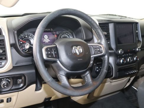 Used 2020 RAM 1500 Big Horn AWD/4WD image 6