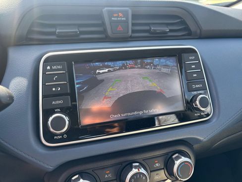 Used 2025 Nissan Versa SV FWD image 21