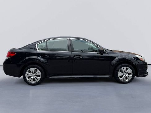 Used 2013 Subaru Legacy 2.5i AWD/4WD image 2