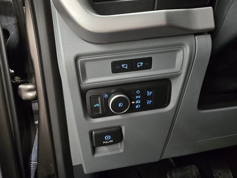 Used 2022 Ford F150 XLT w/ Trailer Tow Package image 31