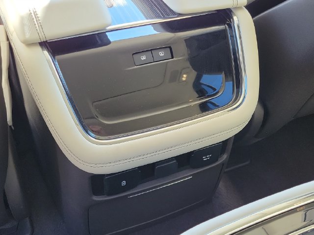 Used 2023 Lincoln Navigator Black Label AWD/4WD image 27