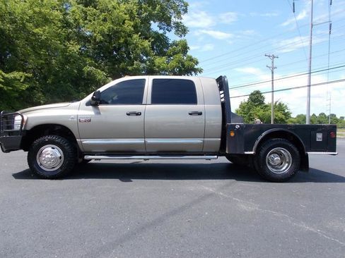 Used 2009 Dodge Ram 3500 Truck Laramie AWD/4WD image 2