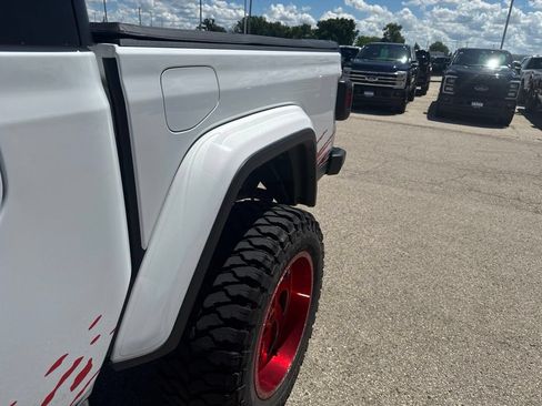 Used 2021 Jeep Gladiator Sport AWD/4WD image 6