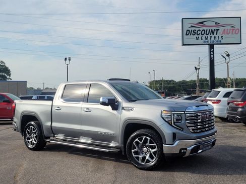 Used 2023 GMC Sierra 1500 SLT w/ SLT Premium Plus Package AWD/4WD image 14