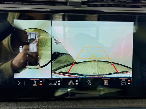 Used 2024 GMC Sierra 3500 Denali w/ Denali Reserve Package image 14