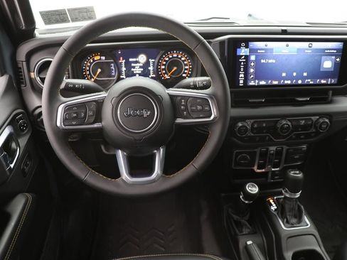 Used 2024 Jeep Wrangler Sahara w/ Technology Group image 14