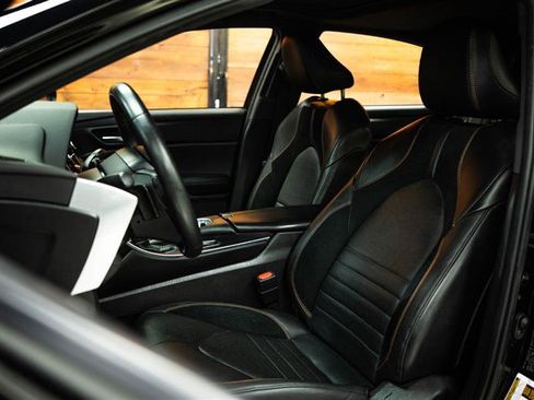 Used 2022 Toyota Avalon XSE w/ Carpet Mat Package (TMS) image 9