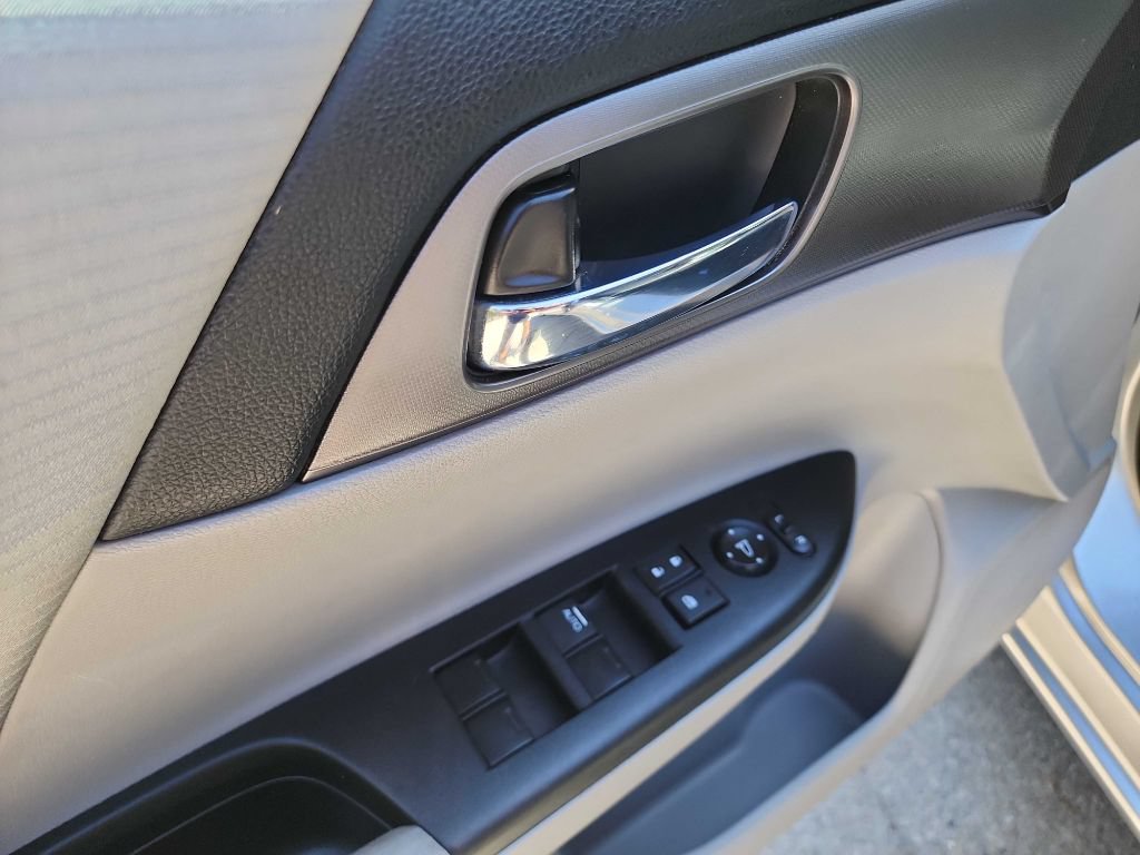 Used 2015 Honda Accord LX image 12