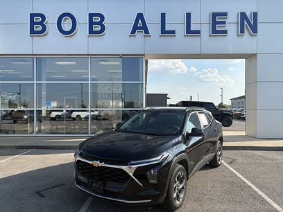 Used 2025 Chevrolet Trax LT