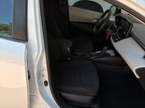 Used 2021 Toyota Corolla L FWD image 10