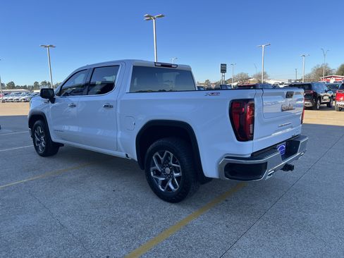 Used 2023 GMC Sierra 1500 SLT image 4