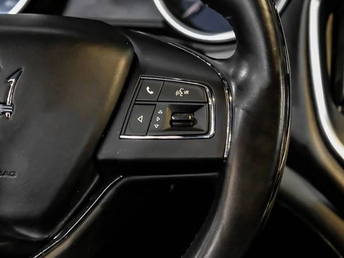 Used 2019 Maserati Ghibli S GranLusso AWD/4WD image 17