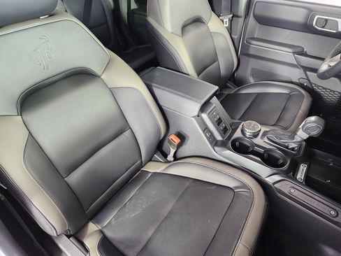 New 2026 Ford Bronco Outer Banks image 10