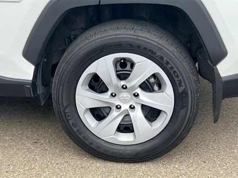 Certified 2024 Toyota RAV4 LE image 9