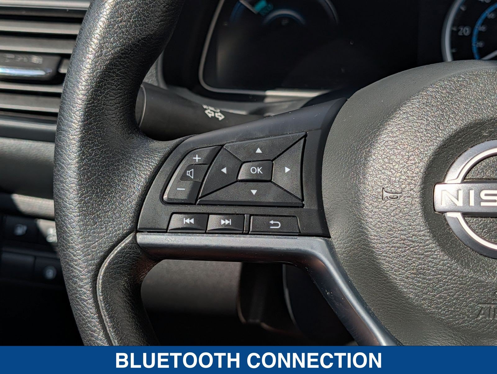 Used 2025 Nissan Leaf S FWD image 25