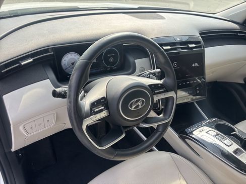 Used 2022 Hyundai Tucson Limited w/ Cargo Package image 4