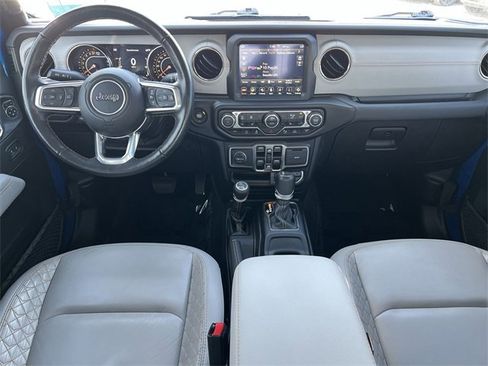 Used 2022 Jeep Gladiator Overland image 10