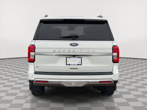 Used 2022 Ford Expedition XLT image 6