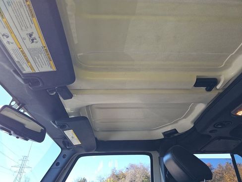 Used 2016 Jeep Wrangler Unlimited Rubicon image 14