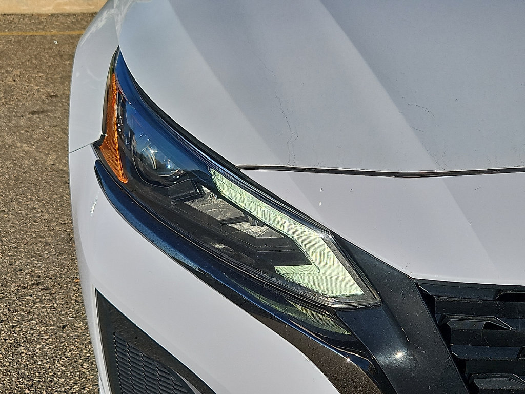 Certified 2023 Nissan Altima 2.0 SR FWD image 11