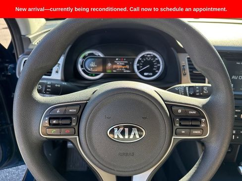 Used 2018 Kia Niro LX image 26