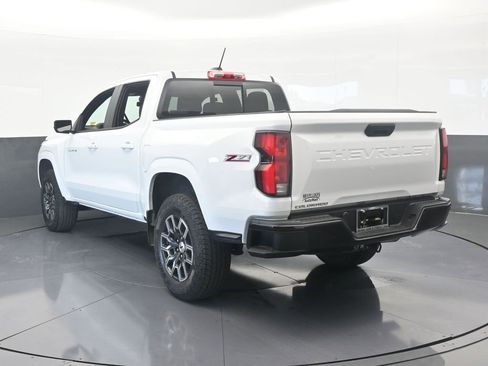 Used 2023 Chevrolet Colorado Z71 image 4