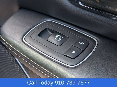 Used 2022 RAM 1500 Limited AWD/4WD image 36