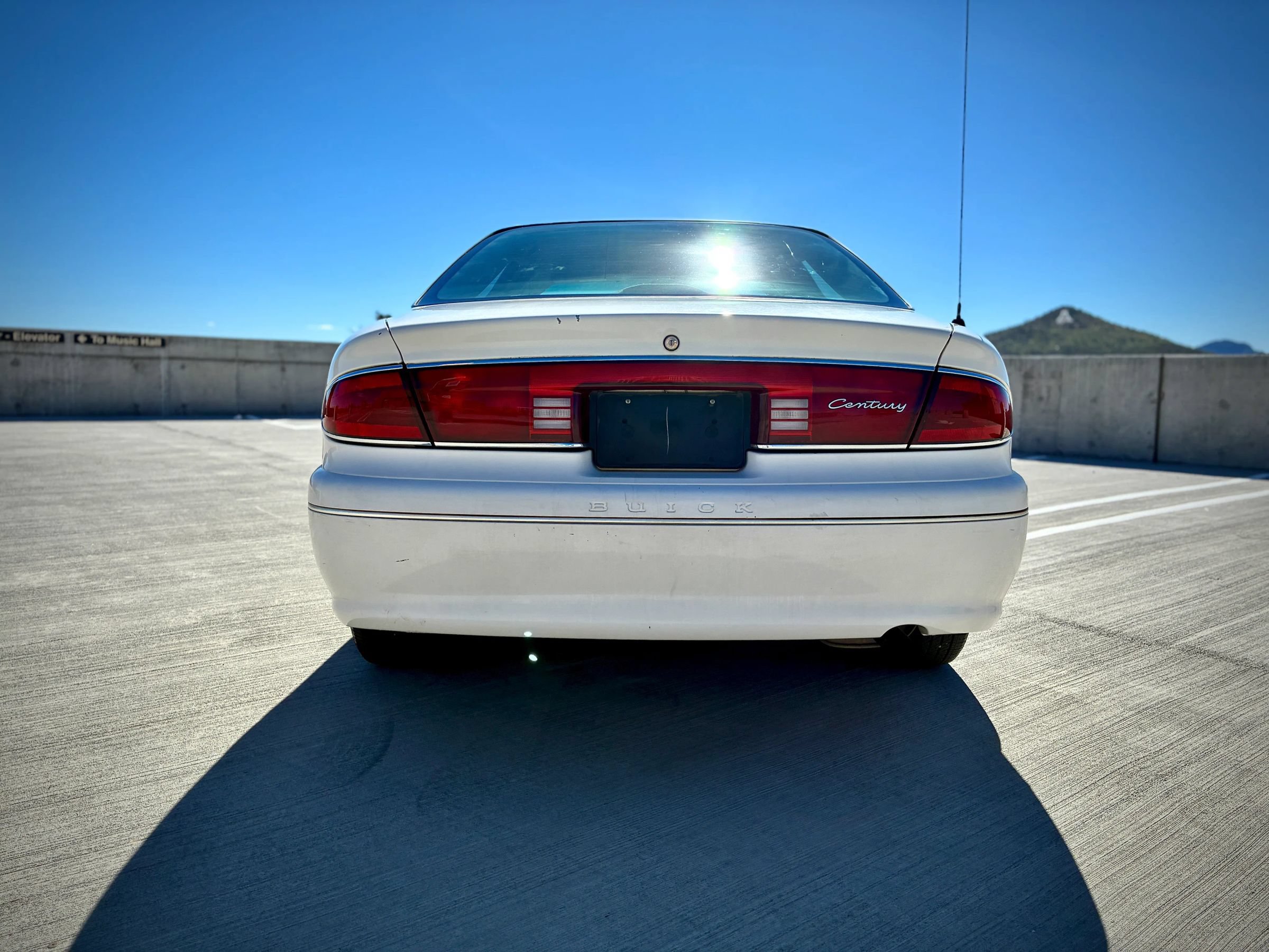 Used 2003 Buick Century Custom FWD image 8