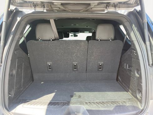 Used 2021 Chevrolet Tahoe LT w/ Luxury Package RWD image 12