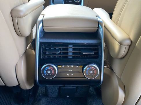 Used 2023 Land Rover Range Rover SE image 45