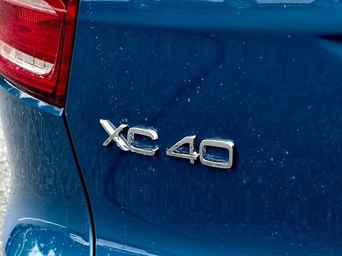 Used 2025 Volvo XC40 B5 Ultra w/ Climate Package AWD/4WD image 38