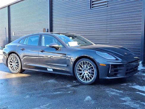 New 2026 Porsche Panamera 4 image 9