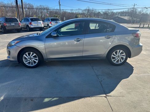 Used 2013 MAZDA MAZDA3 i Touring image 4