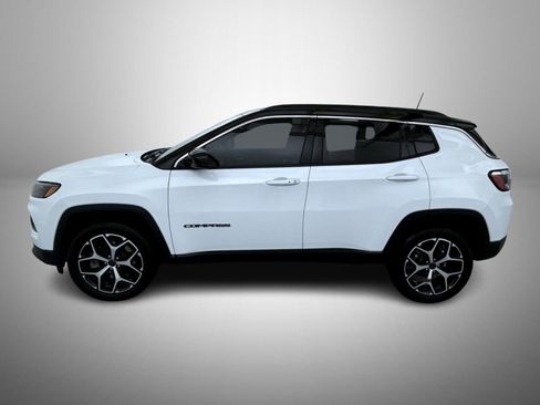 Certified 2025 Jeep Compass Limited image 8