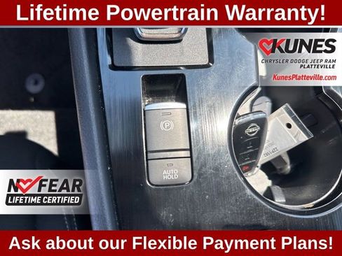 Used 2023 Nissan Rogue S AWD/4WD image 29