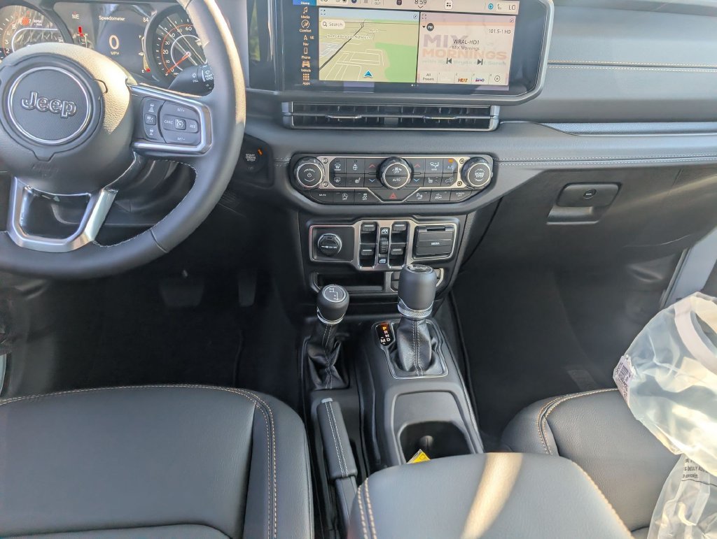 New 2026 Jeep Wrangler Unlimited Sahara AWD/4WD image 22