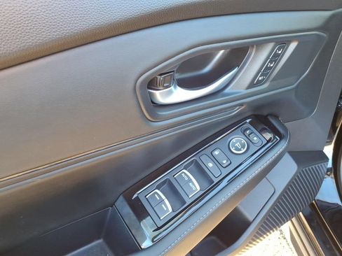 Used 2024 Honda Accord Touring image 11