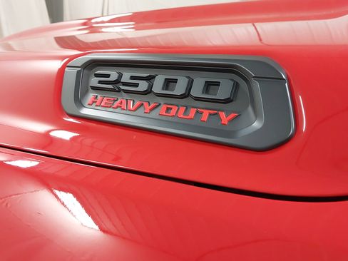 Used 2024 RAM 2500 Big Horn w/ Night Edition AWD/4WD image 17