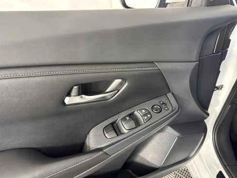 Used 2021 Nissan Sentra SV image 14