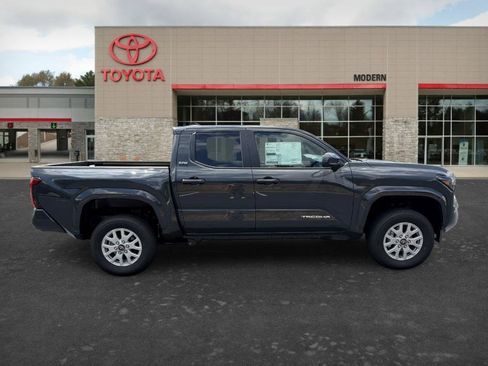 New 2026 Toyota Tacoma SR5 AWD/4WD image 4