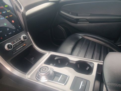 Used 2023 Ford Edge SEL image 25