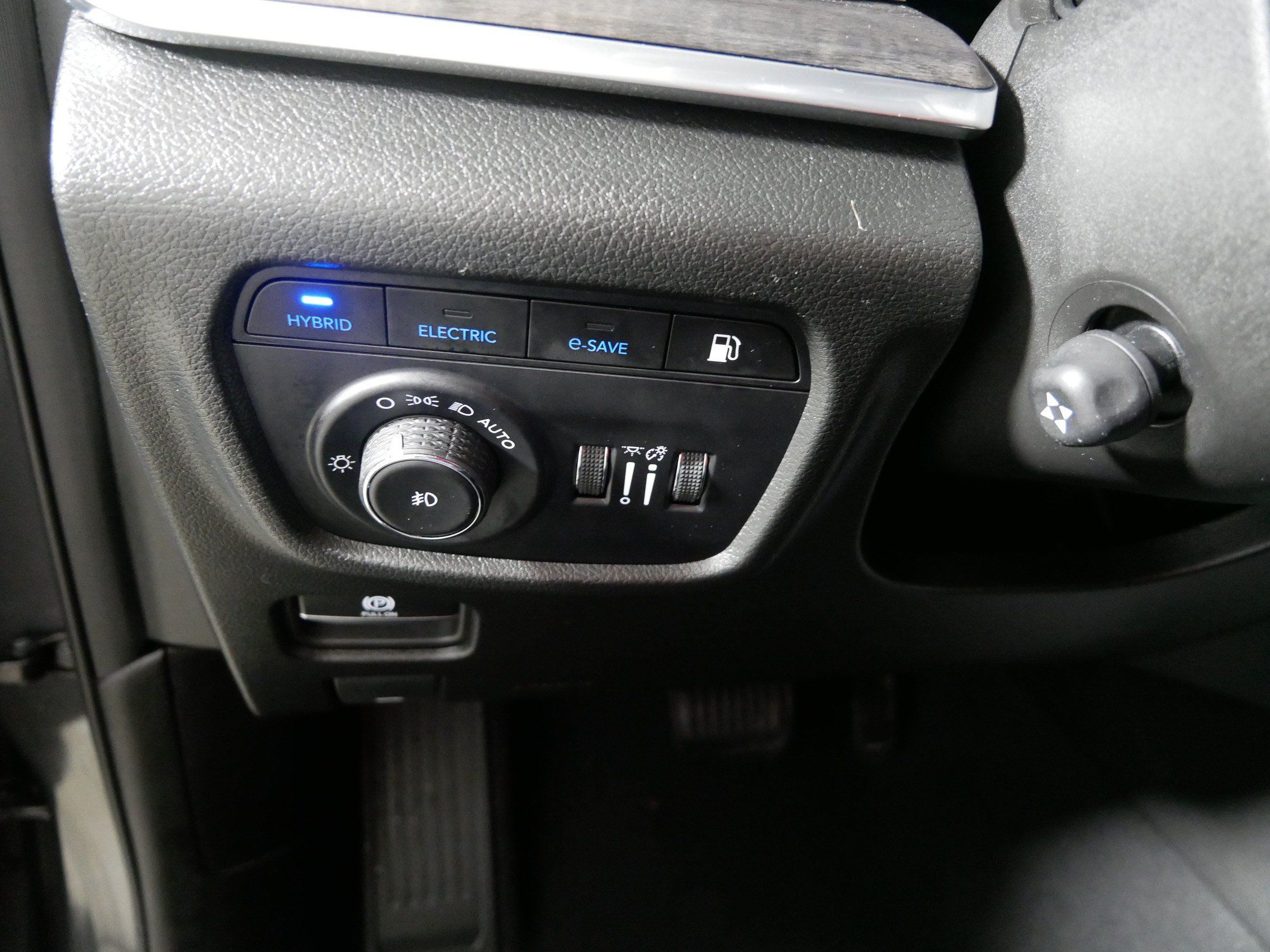 Used 2024 Jeep Grand Cherokee Overland w/ Advanced Protech Group III AWD/4WD image 26