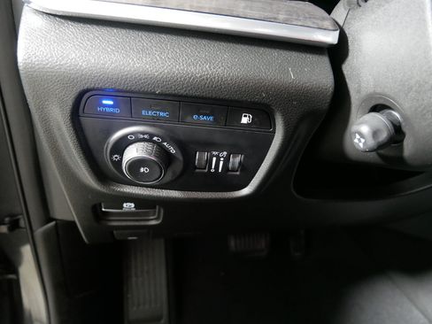 Used 2024 Jeep Grand Cherokee Overland w/ Advanced Protech Group III AWD/4WD image 26