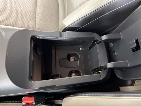 Used 2024 Ford Mustang Premium image 30