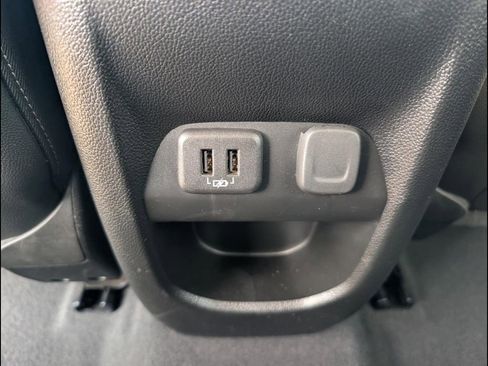 Used 2022 Chevrolet Colorado Z71 RWD image 17