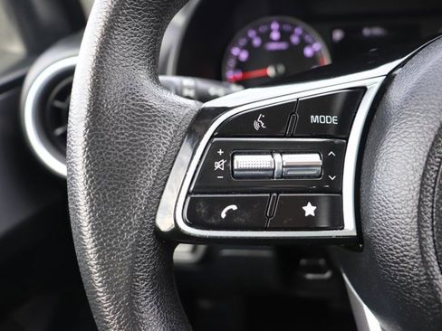 Used 2023 Kia Forte LXS image 19