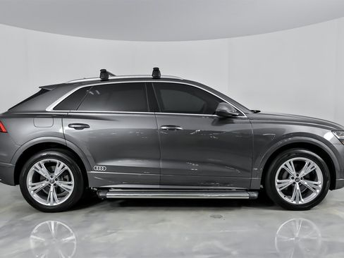 Used 2019 Audi Q8 Premium Plus w/ Premium Plus image 14