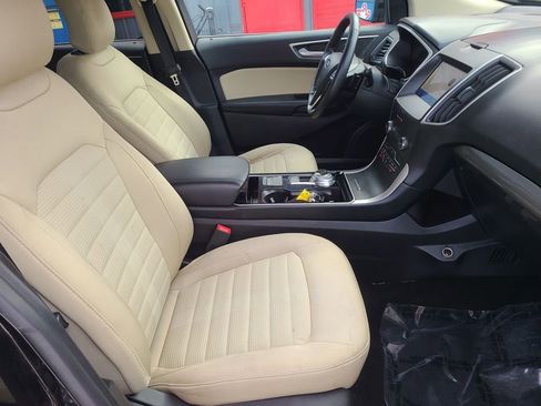 Used 2019 Ford Edge SEL image 40