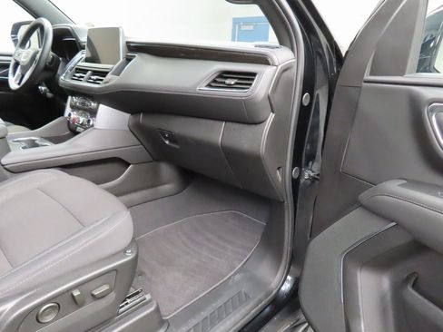 Used 2023 GMC Yukon SLE image 27