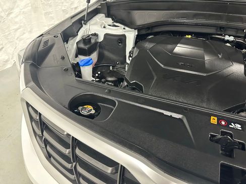 Used 2025 Kia Telluride S image 65